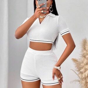 Two-Piece Set - Crop Tee/Biker Shorts